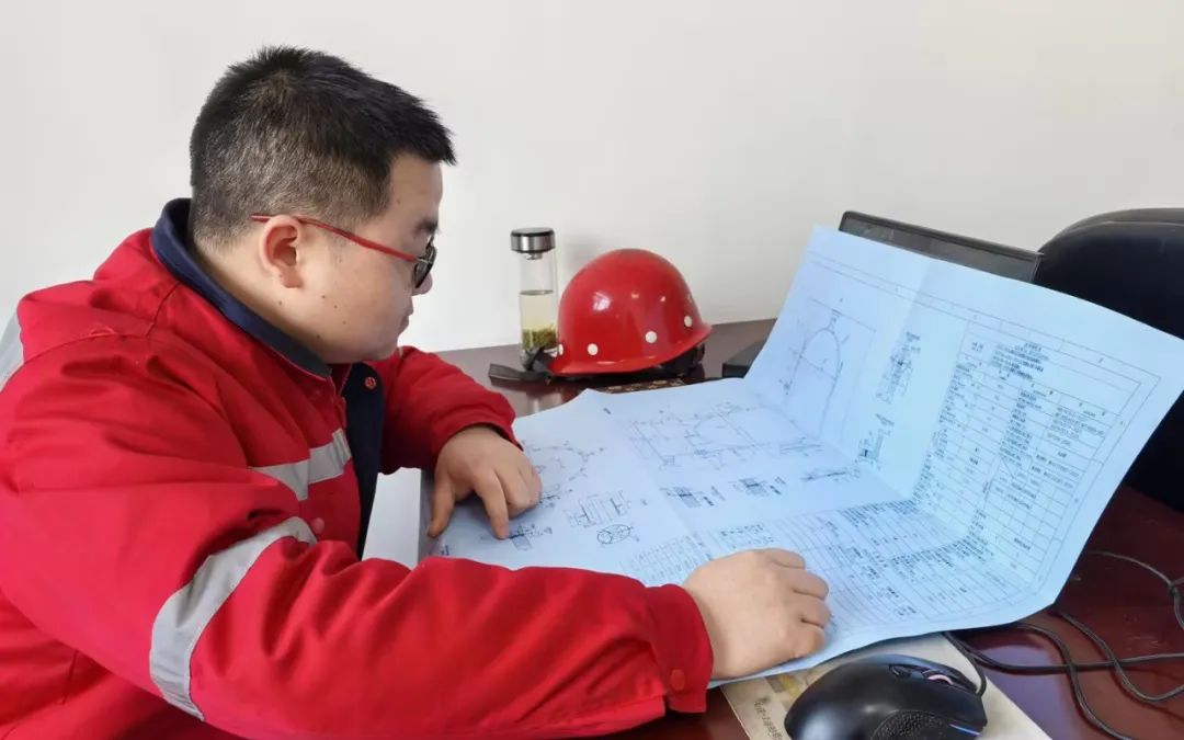 【管理標兵】化機公司黃亞華：扎根一線勤鉆研，履職盡責勇擔當(圖2)